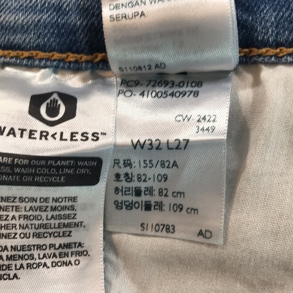 Levi’s size 32 Ribcage Straight Ankle Button Fly Fray Hem Light Wash Jeans - Picture 15 of 15